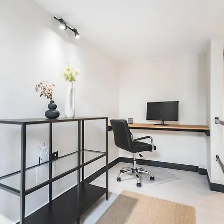 Semesterbostad Modern Town House Near With Sunny Terrace Las Palmas de Gran Canaria